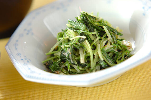 水菜とホウレン草のゴママヨ和え
