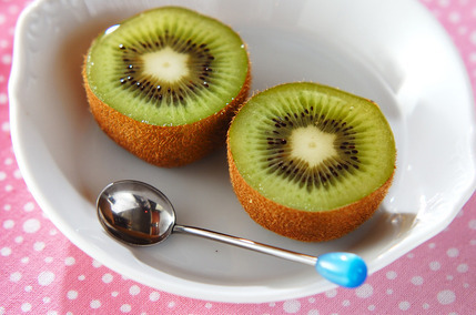 キウイのハチミツがけ