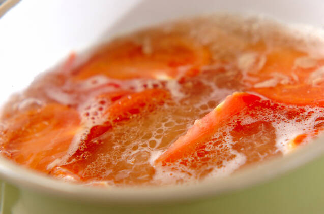 トマトとツナの煮物の作り方の手順2