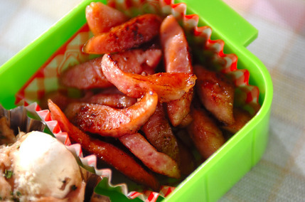 ソーセージのクミン炒め