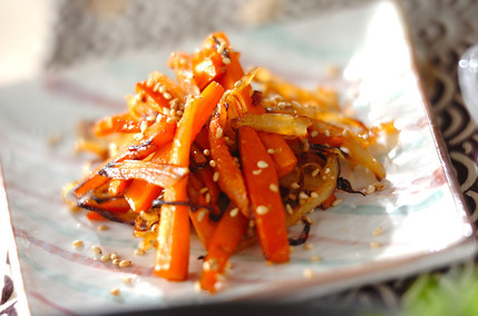 ニンジンとサキイカの炒め物