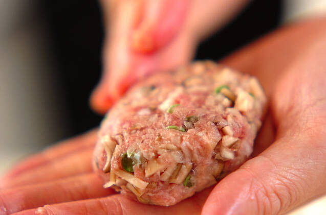 野菜たっぷりハンバーグの作り方の手順2