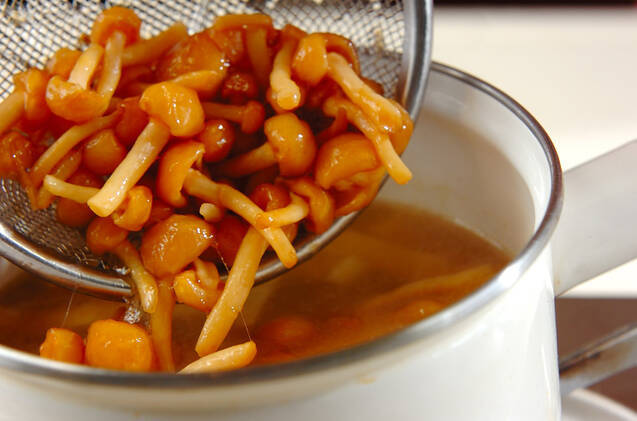 基本 なめこの味噌汁 簡単下処理 おいしく作るコツを伝授の作り方の手順4