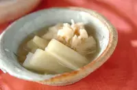 上品な味わい ウドとホタテの煮物