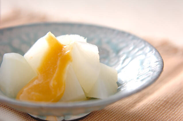 大根のカラシ酢みそがけ