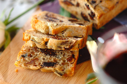 ドライイチジクとブルーチーズのパウンドケーキ