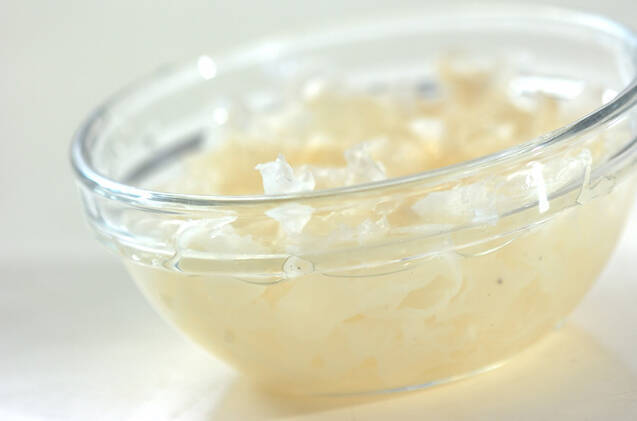 白キクラゲのスープの作り方の手順1