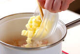 ジャガイモの豆乳スープの作り方1