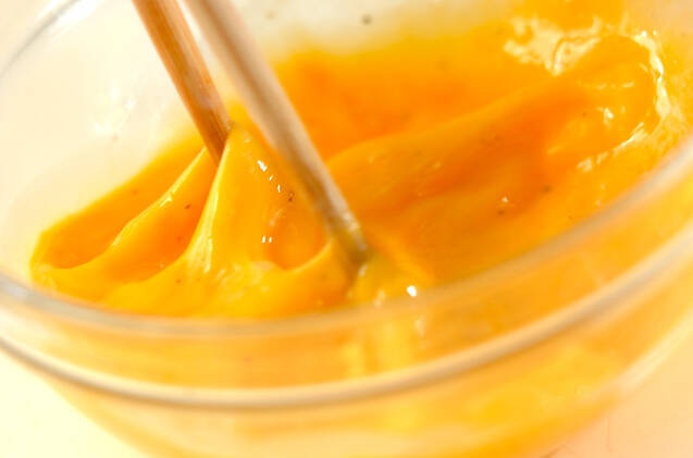 ひき肉入りオムレツの作り方の手順3