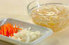 モヤシとニンジンのみそ汁の作り方の手順1