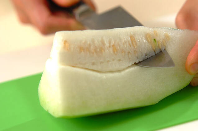 冬瓜のスープ煮の作り方の手順1