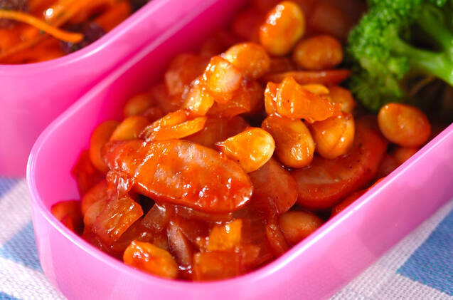 ソーセージと大豆のケチャップ炒め