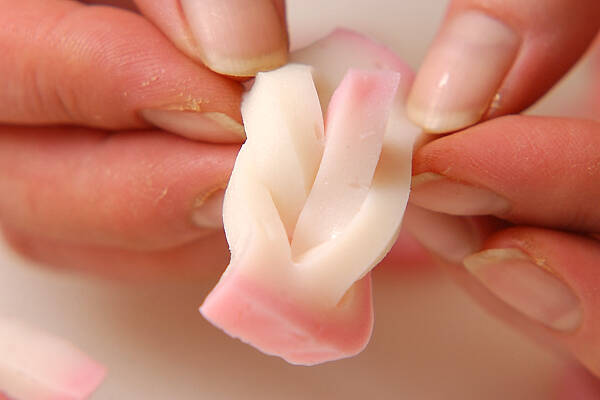 結びかまぼこの作り方の手順3