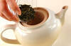 お茶をいれた後の緑茶葉おにぎりの作り方の手順1