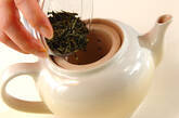 お茶をいれた後の緑茶葉おにぎりの作り方1