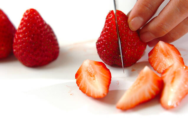 簡単シューアイスパフェの作り方の手順2