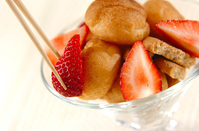 簡単シューアイスパフェの作り方の手順3