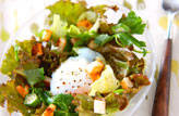 温泉卵のせサラダ