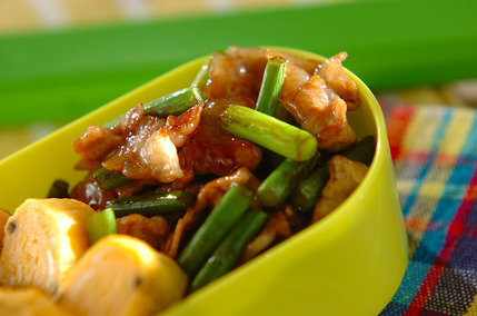 豚とニンニクの芽の炒め物