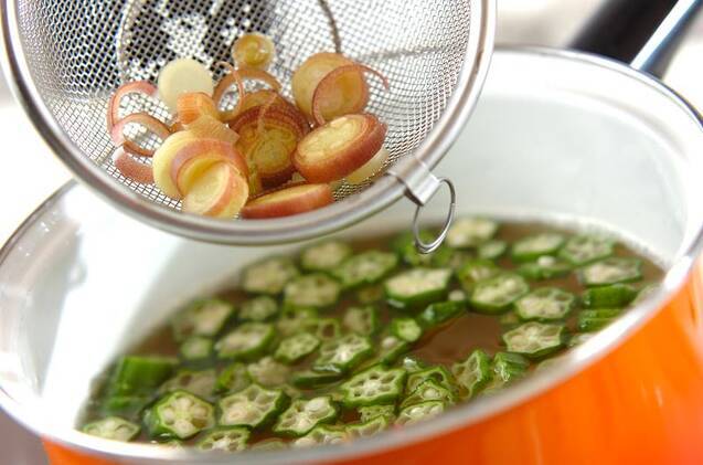 さっぱりとろみ！オクラのお吸い物の作り方の手順3