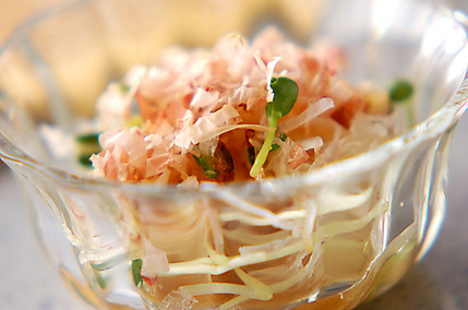 甘酢ドレッシングの大根サラダ