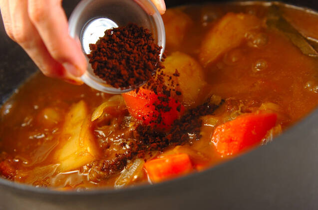 カレー粉で作るルウを使わないプロの本格ビーフカレーの作り方の手順10