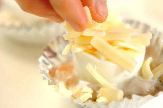 卵入りシーフードグラタンの作り方の手順2