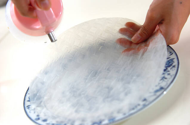 具材を変えて生春巻き みんな大好き焼き肉味の作り方の手順9