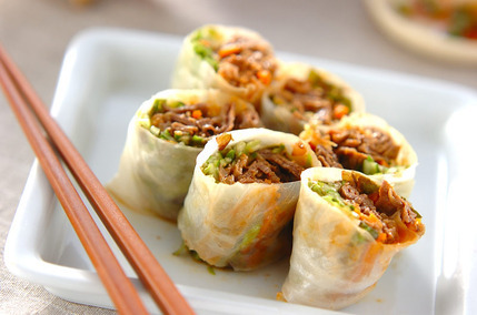 具材を変えて生春巻き みんな大好き焼き肉味