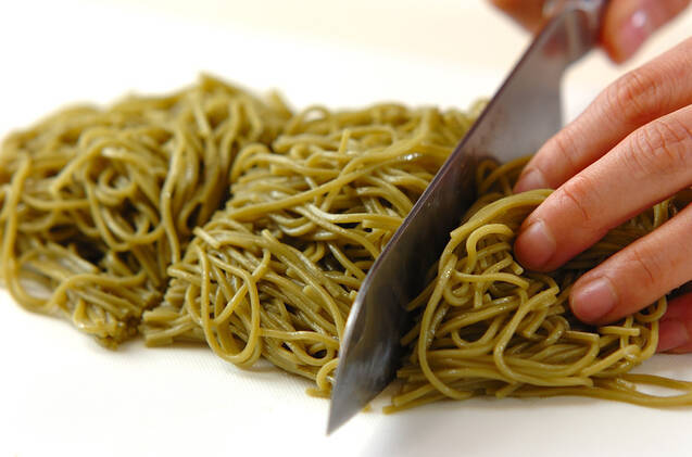 茶そばのサラダの作り方の手順1