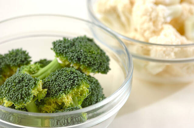 カリフラワーのバジルマヨ和えの作り方の手順1