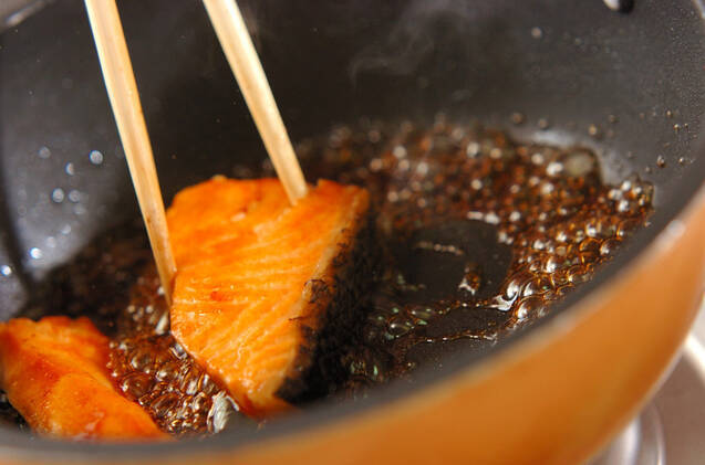 鮭のショウガ焼きの作り方の手順2