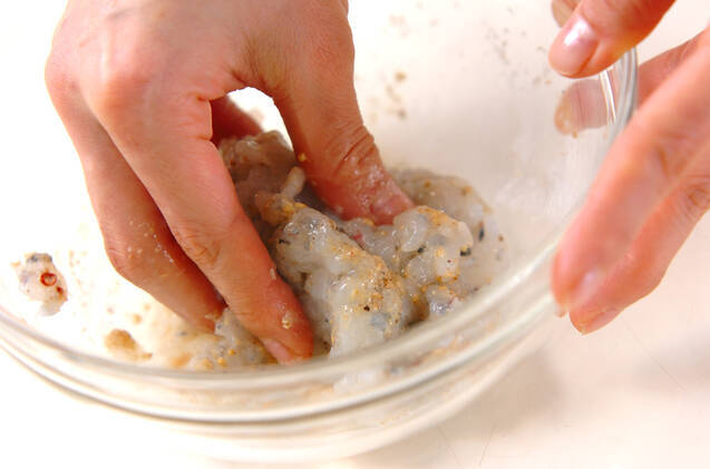 エビ揚げパンの作り方の手順5