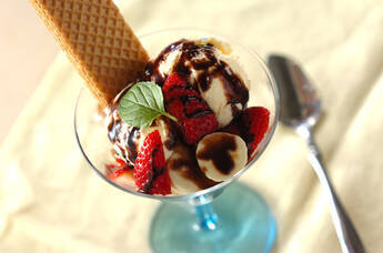 フルーツパフェ