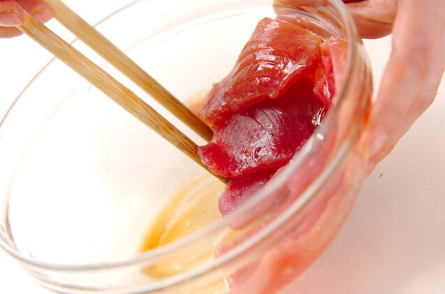 マグロのキムチ和えの作り方の手順1