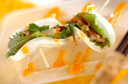 クラゲの梅肉ピンチョス