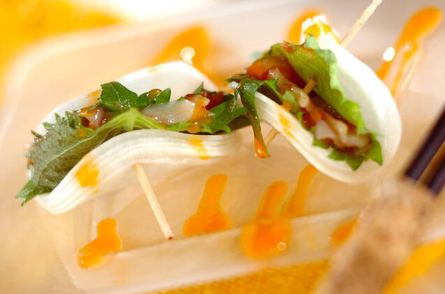 クラゲの梅肉ピンチョス