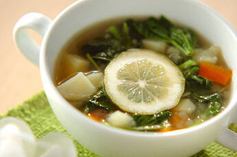 モロヘイヤのガーリックスープ