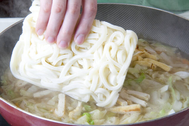野菜スープうどんの作り方の手順3