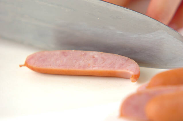 ピザ風ポテト春巻きの作り方の手順2