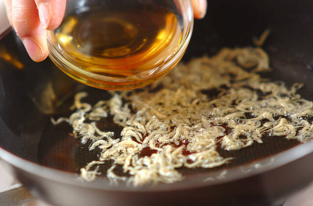 レタスのチリメンジャコソースがけの作り方の手順2