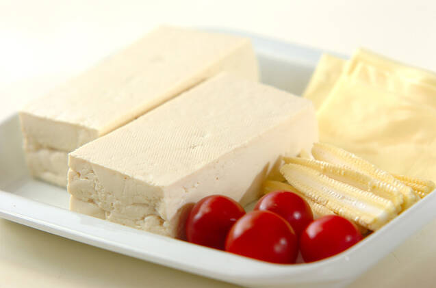 洋風チーズサンド豆腐ステーキの作り方の手順1