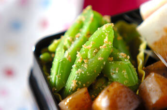 スナップエンドウのゴマ和え