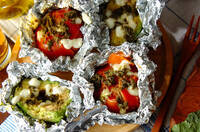 焼きアボカドとトマトのカプレーゼ