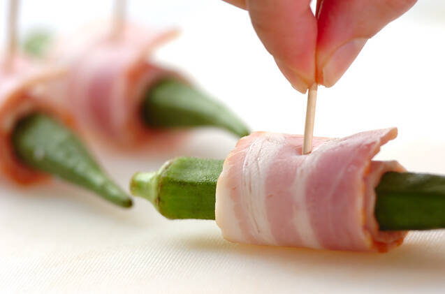 オクラベーコンフライの作り方の手順4