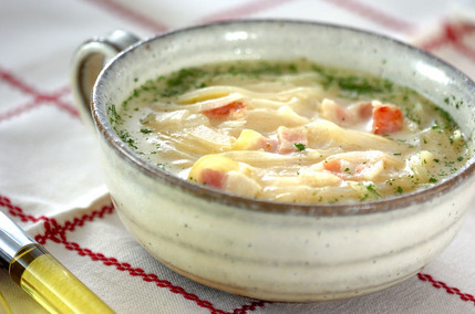 たっぷり玉ネギのスープ