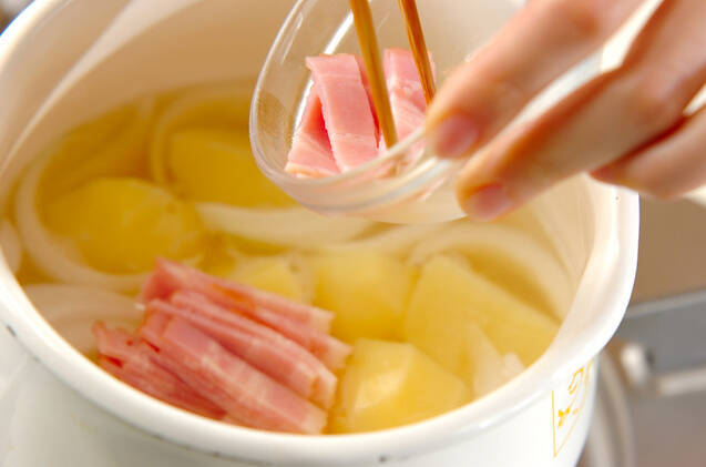 ジャガイモとベーコンの煮物の作り方の手順5