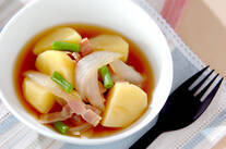 ジャガイモとベーコンの煮物