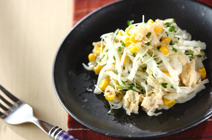 塩もみ大根とホタテの爽やかサラダ