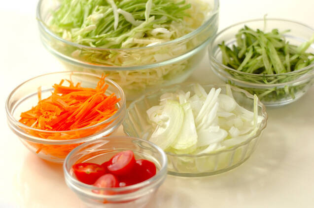 コールスローの作り方の手順1